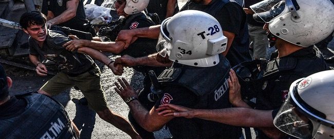 Turkish Police Fire Tear Gas