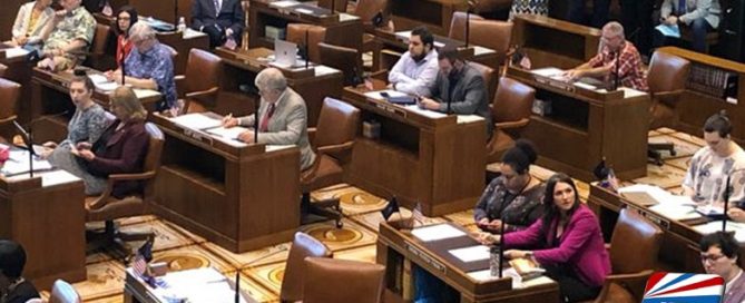 LGBT Activists Celebrate Oregon State' New Family Leave Law