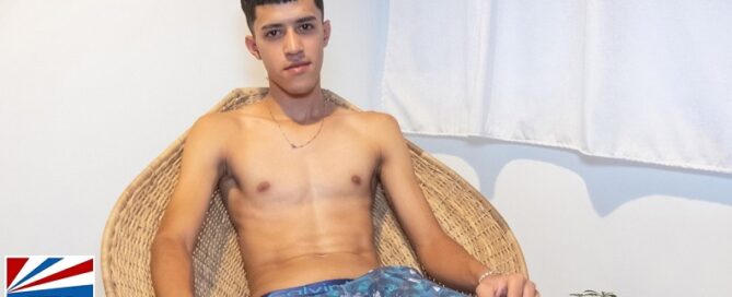 LatinBoyz-Model-Camilo-Makes-His-Stunning-Solo-Debut-jrl-charts