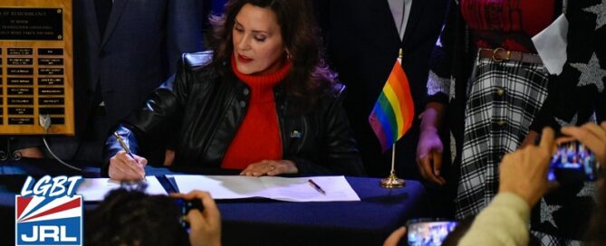 Whitmer-Signs-Law-Banning-Gay-Trans-Defenses-Photo-Andrew Roth-Michigan Advance