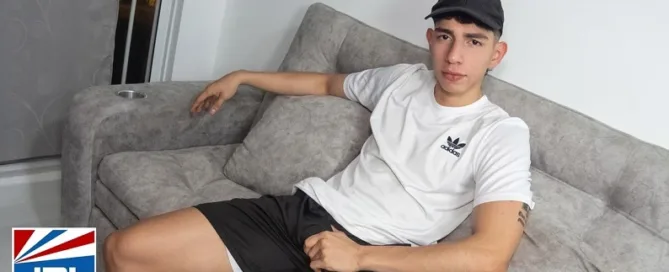 LatinBoyz-Introduces-Colombian-newcomer-Esteban