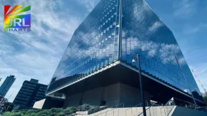 Federal judge dismisses most trafficking claims against Visa while allowing key allegations against Aylo, parent company of Pornhub, to continue. Coverage by JRL CHARTS – Gay Adult News.