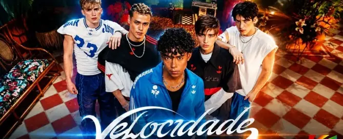 SANTOS BRAVOS members appear in a cinematic promotional image for the VELOCIDADE Special Performance Video released through HYBE Latin America.